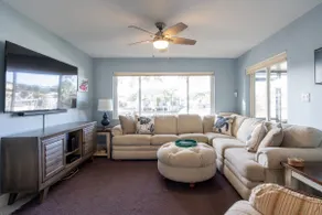 *Cozy waterfront home with dock and access to Gulf - Image 5