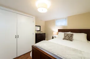 Comfy Bungalow near Lake Washington & LightRail - Image 4