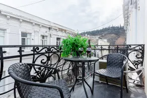 Freedom Square - Diplomatic Residence - Image 5