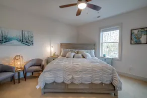 Restful, Chic East Nashville Getaway - Image 4