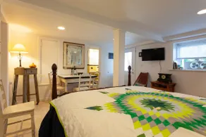 Frida Studio by the Ocean - Image 3