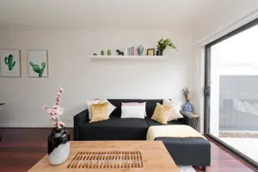 Modern New 3BR TH@Lawson Free Parking*Netflix - Image 3