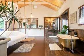 Lotus Garden: Mauna / Loft with King Bed - Image 2