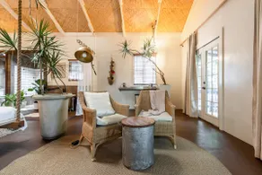 Lotus Garden: Mauna / Loft with King Bed - Image 3