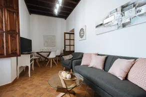 House in the Jewish Quarter, right in the historic center. - Image 3