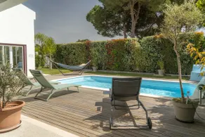 LV Premier LA2 pool, AC, garden, sea view - Image 4
