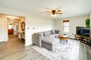 Columbia City Vacation Rental w/ Lake Access - Image 3