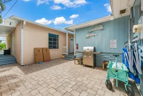 Close to beach! Updated home with private pool! - Image 4