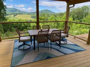 Blue Sky Cabin in Jefferson NC - Hot Tub, Firepit, Axe throwing, and more! - Image 2