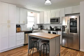 3BR Home for 8 - Only 5 Minutes to Ark - Foosball - Image 2