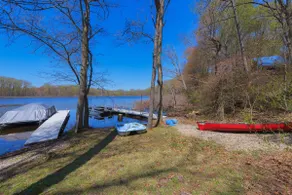 Log cabin- fishing-Lake-- close to South Haven - Image 2