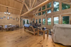 Log cabin- fishing-Lake-- close to South Haven - Image 4