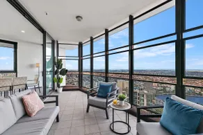 Huge 4 Bedroom Sub Penthouse | Rare Ocean Views - Image 5