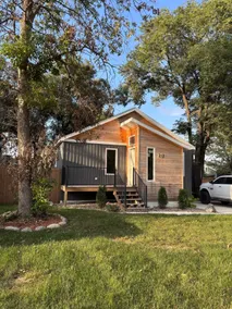 Modern 3BR w/Hot Tub + Sauna + Arcades, 2mi to SSM - Image 2