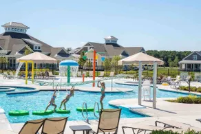 Beach shuttle/Pools-3BR, pets ok-fenced yard - Image 2