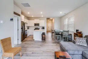 Beach shuttle/Pools-3BR, pets ok-fenced yard - Image 5