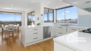 Sea For Days - Panoramic Bay Views in Rye - Image 4