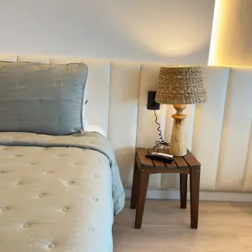 Suite with Balcony on the Upper Floor - Image 5
