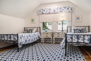 Classic 4BR Bowery Hill Gem Near Top Spots - Image 4