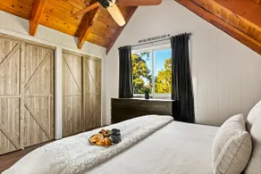 Tranquil Lake Arrowhead Home with endless Views - Image 2