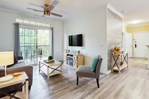 Stylish 2BR/2BA Condo in Orlando - Image 4