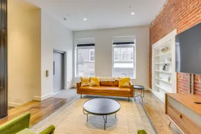 Downtown Omaha Getaway w/ Deck & Gas Grill! - Image 5