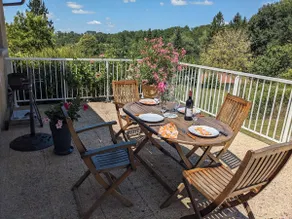 Charming cottage, ideal for 4 - Image 2