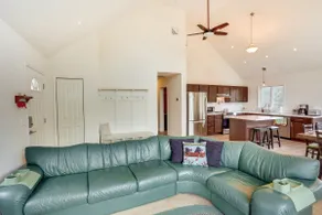 Sleepy Hollow Lake Home w/ Deck, Pool Access! - Image 4