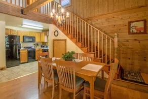 Log Cabin Multi Lvl Queen - Image 3