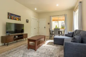 Lovely Condo close to town with Forest View - Image 2