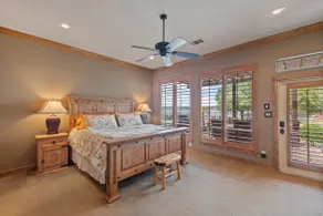 Tranquil 4BR (2 suite) lakefront villa with arcade - Image 5