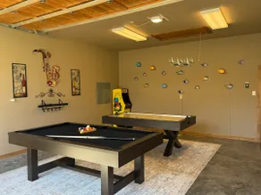 Tranquil 4BR (2 suite) lakefront villa with arcade - Image 4