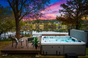 *Waterfront* Lake Austin Home ~Boat Slip~ Firepit - Image 2