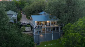 *Waterfront* Lake Austin Home ~Boat Slip~ Firepit - Image 4