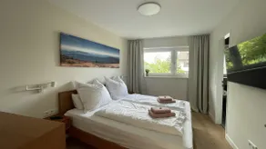 Modern holiday home with conservatory & parking sp - Image 4