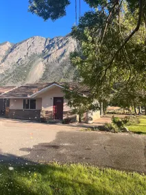 Taurean Vines Guest house - Image 2