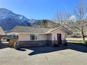 Taurean Vines Guest house - Image 4