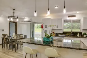 3 Mi to Shipman Beach! Family Getaway w/ Patio - Image 2
