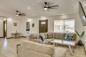 3 Mi to Shipman Beach! Family Getaway w/ Patio - Image 4
