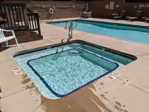 Updated Modern In-Town Condo | Pool | Hot Tub - Image 5