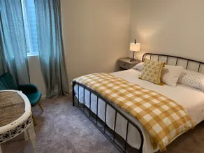 Chic Retreat: Your Cozy Getaway with Waffles too! - Image 3