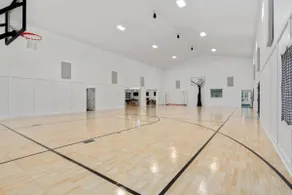 38-Acres of Luxury by Notre Dame, 9BR, Indoor Pool - Image 3