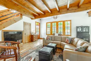 Lane's End | Upscale Rural Lodge + Family Friendly - Image 4