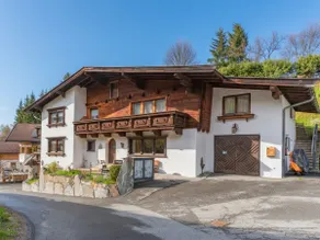Spacious holiday flat, 2.2 km to the ski lift - Image 1