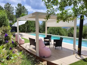 Country house with a pool and spectacular views - Image 4