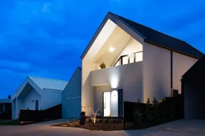 Mysa Daylesford- stylish design with pool - Image 5