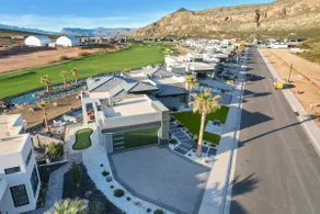 Contemporary Lux ~ Private Poo&Spa  Scenic Golf - Image 4