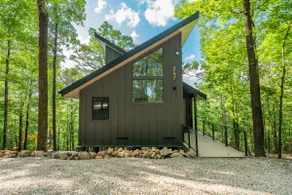 The Wagoner - In the Trees Nature Resort - 1BR - Image 2