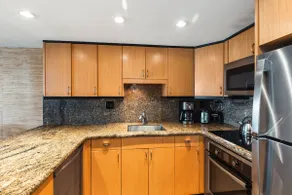 Remodeled oceanfront 3bd retreat, tropical vibes - Image 4