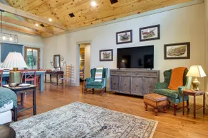Spacious Midway Cottage w/ Porches, Near Hunting! - Image 3